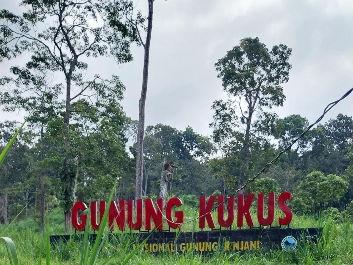 Raturinjani Homestay Selong Buitenkant foto