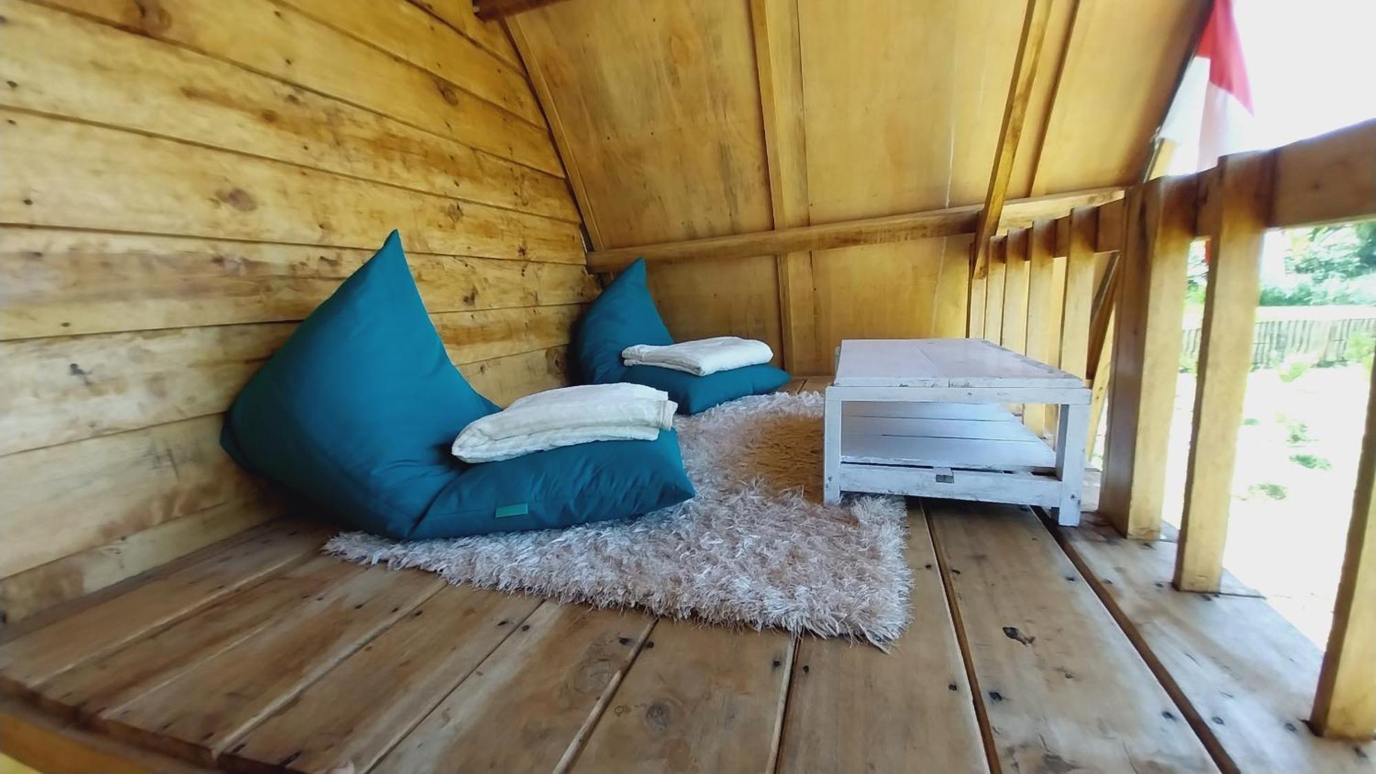 Raturinjani Homestay Selong Buitenkant foto
