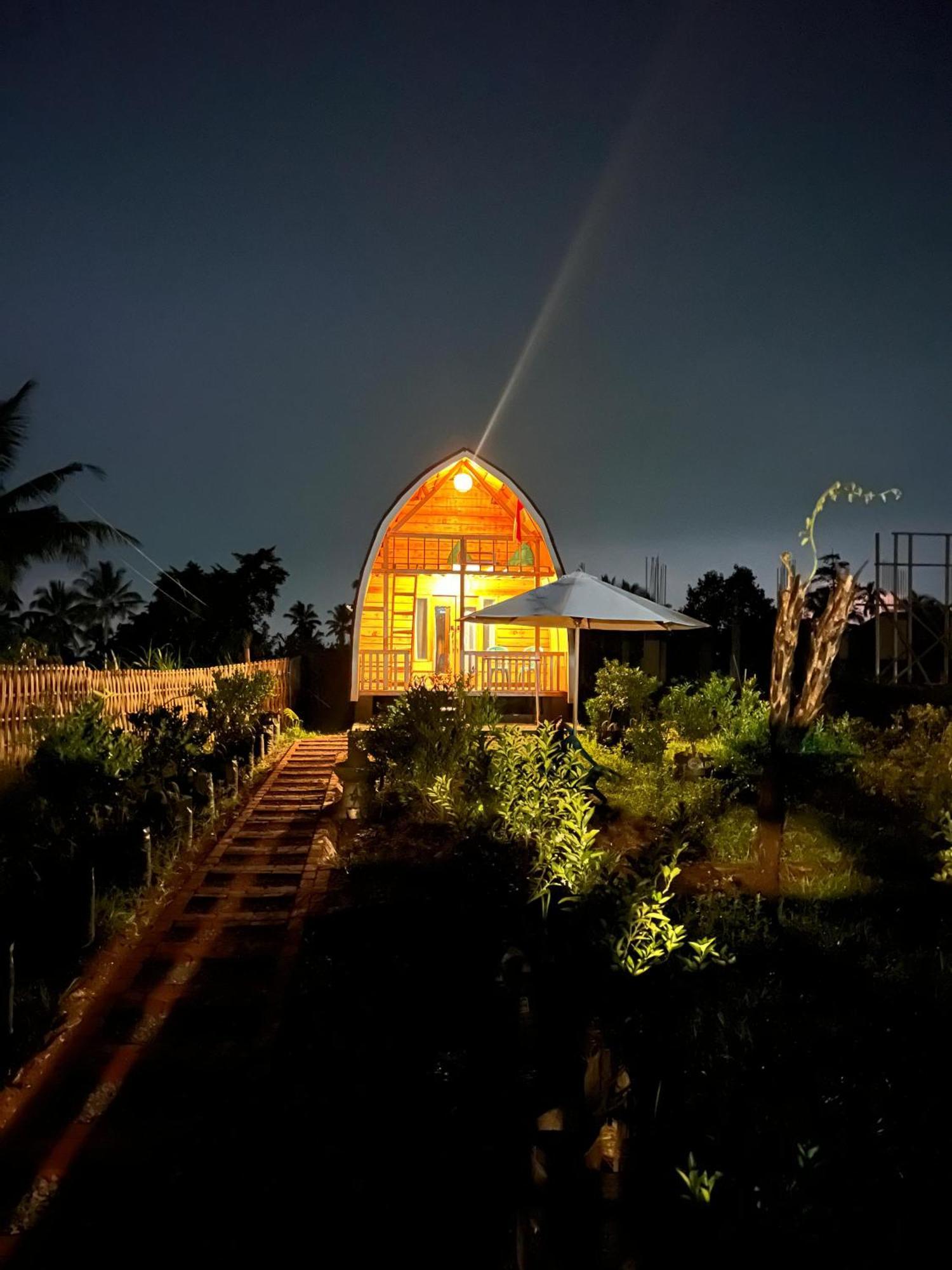 Raturinjani Homestay Selong Buitenkant foto