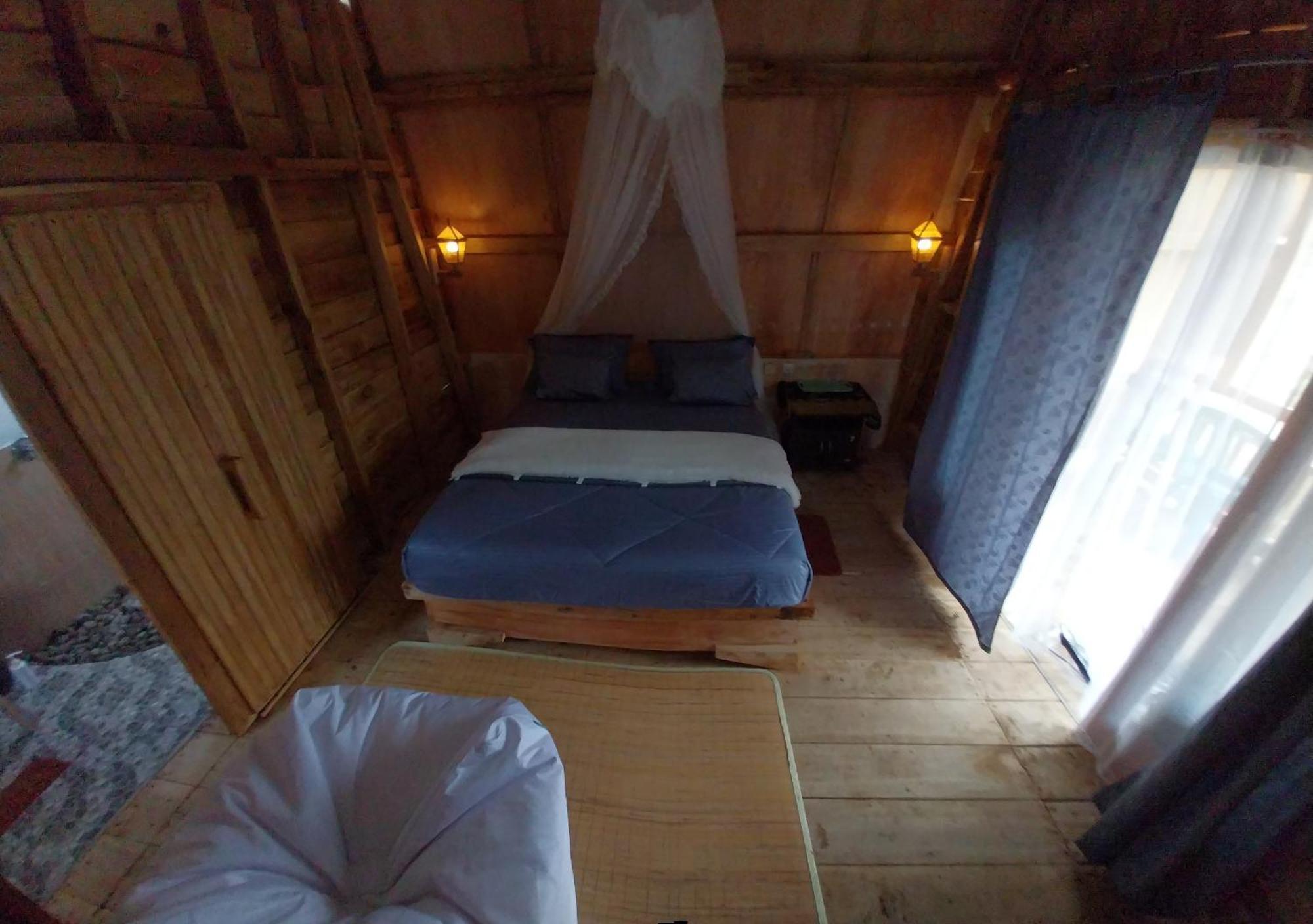 Raturinjani Homestay Selong Buitenkant foto