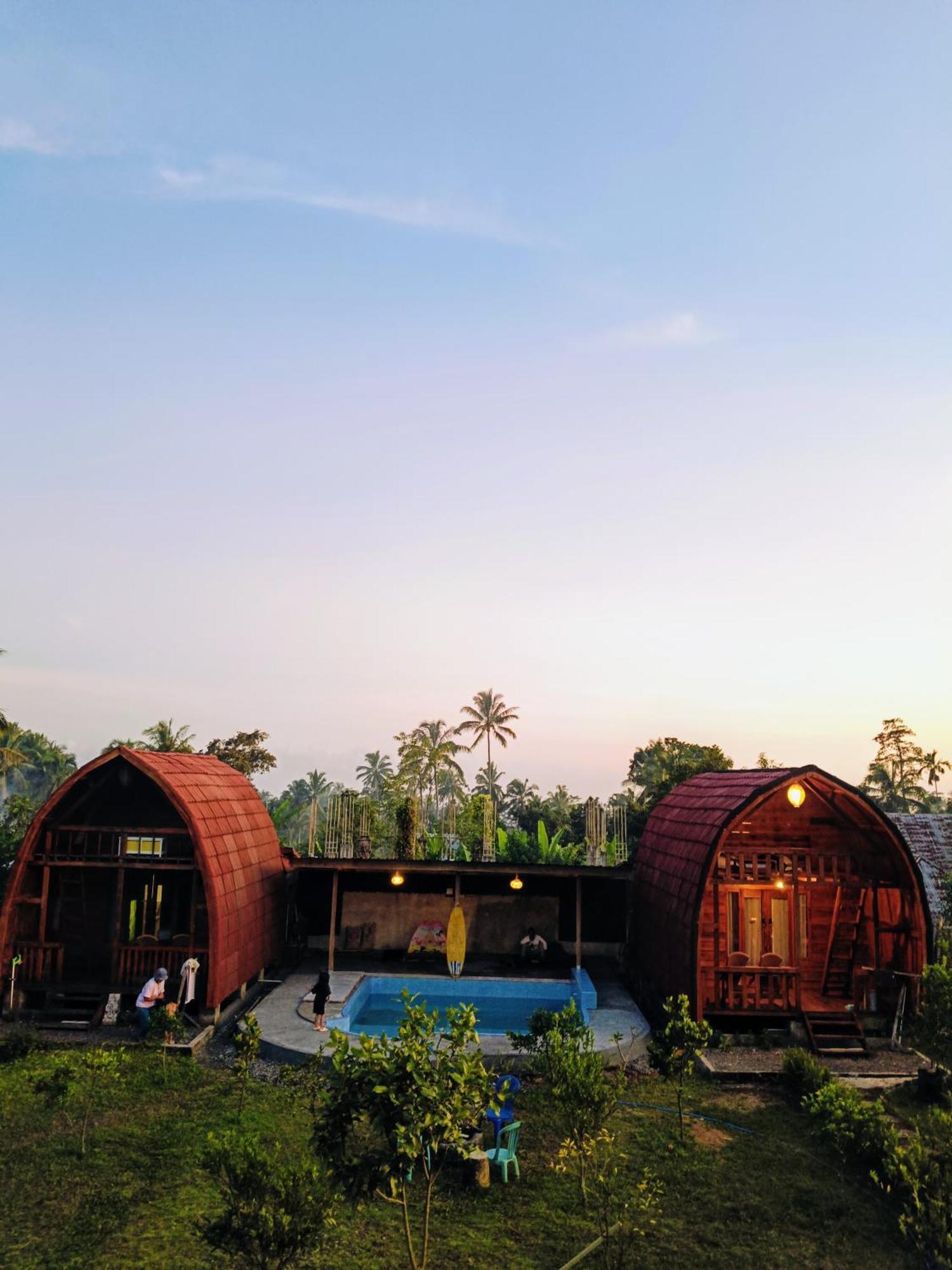 Raturinjani Homestay Selong Buitenkant foto